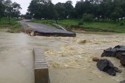 बाढ़ के पानी में बहा NH का डायवर्सन, गया से टूटा चार जिलों का संपर्क