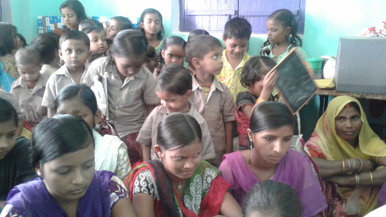 किशोरियों को स्वस्थ रहने के लिए उचित खान-पान जरुरी