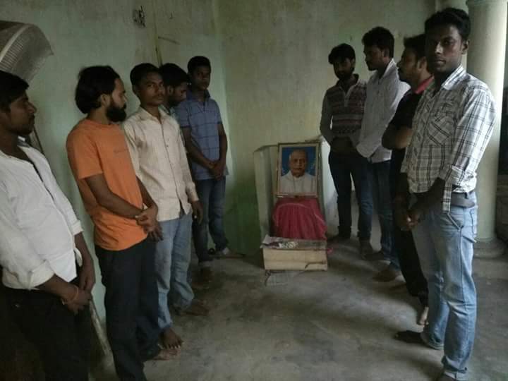 पटेल जयंती पर अभाविप के सदस्यों ने श्रद्धा सुमन अर्पित किये