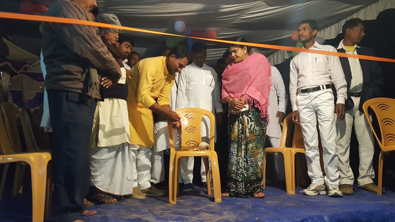 ओबरा: हरिणा में सांस्कृतिक कार्यक्रम में पहुंचे कुणाल एवं सरोज देवी