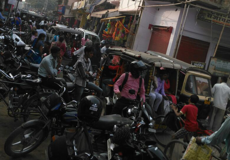 जाम की समस्या से नगरवासी परेशान- पर्किंग की व्यवस्था बेहद जरुरी