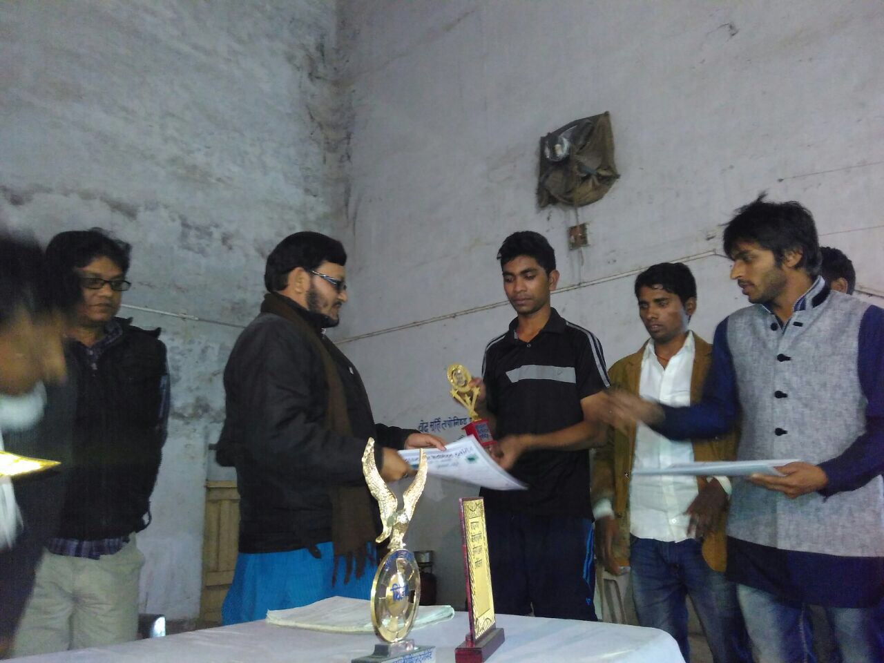 बैडमिंटन टूर्नामेंट में दाऊदनगर, बारुन तथा औरंगाबाद के खिलाड़ियों ने मारी बजी