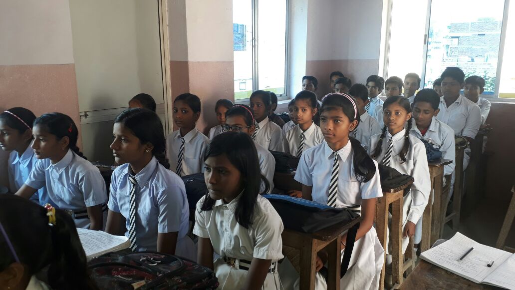  शिक्षा के साथ-साथ अनुशासन का होना आवश्यक