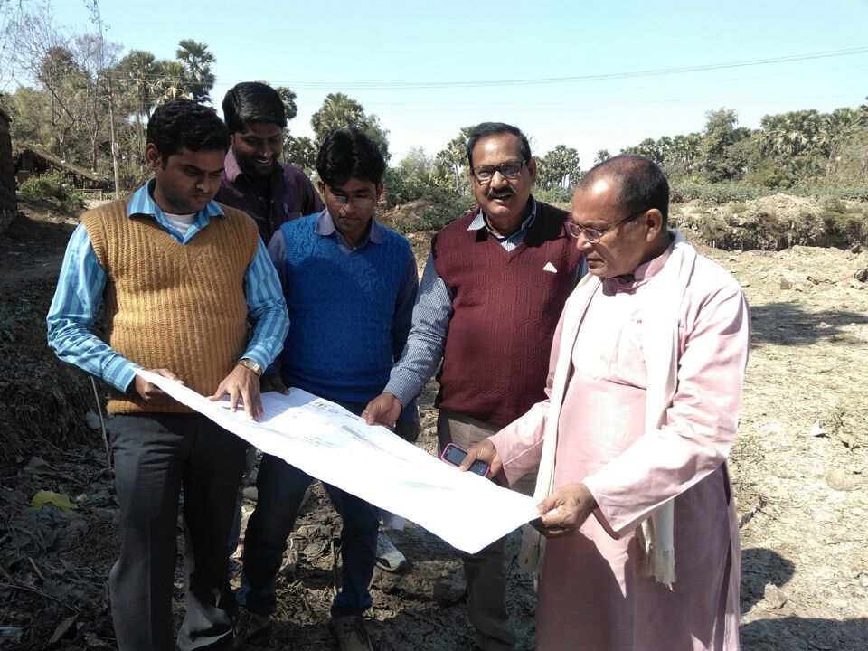 बस स्टैंड का कार्य हुआ शुरू