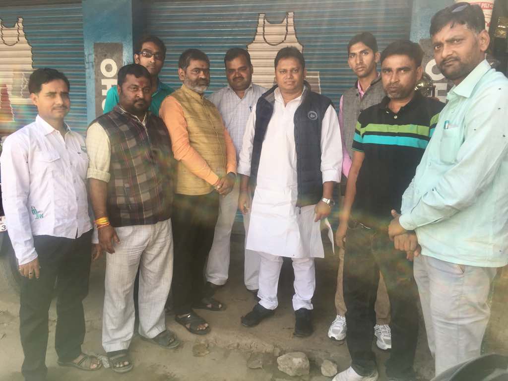  स्नातक निर्वाचन के होने वाले चुनाव को लेकर कार्यकर्ताओं से कि मुलाकात….