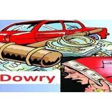 बाइक व चेन नहीं देने पर शादी से इन्कार करने का आरोप