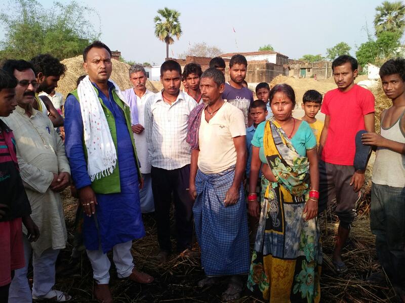 अगलगी पीड़ित को किया मदद