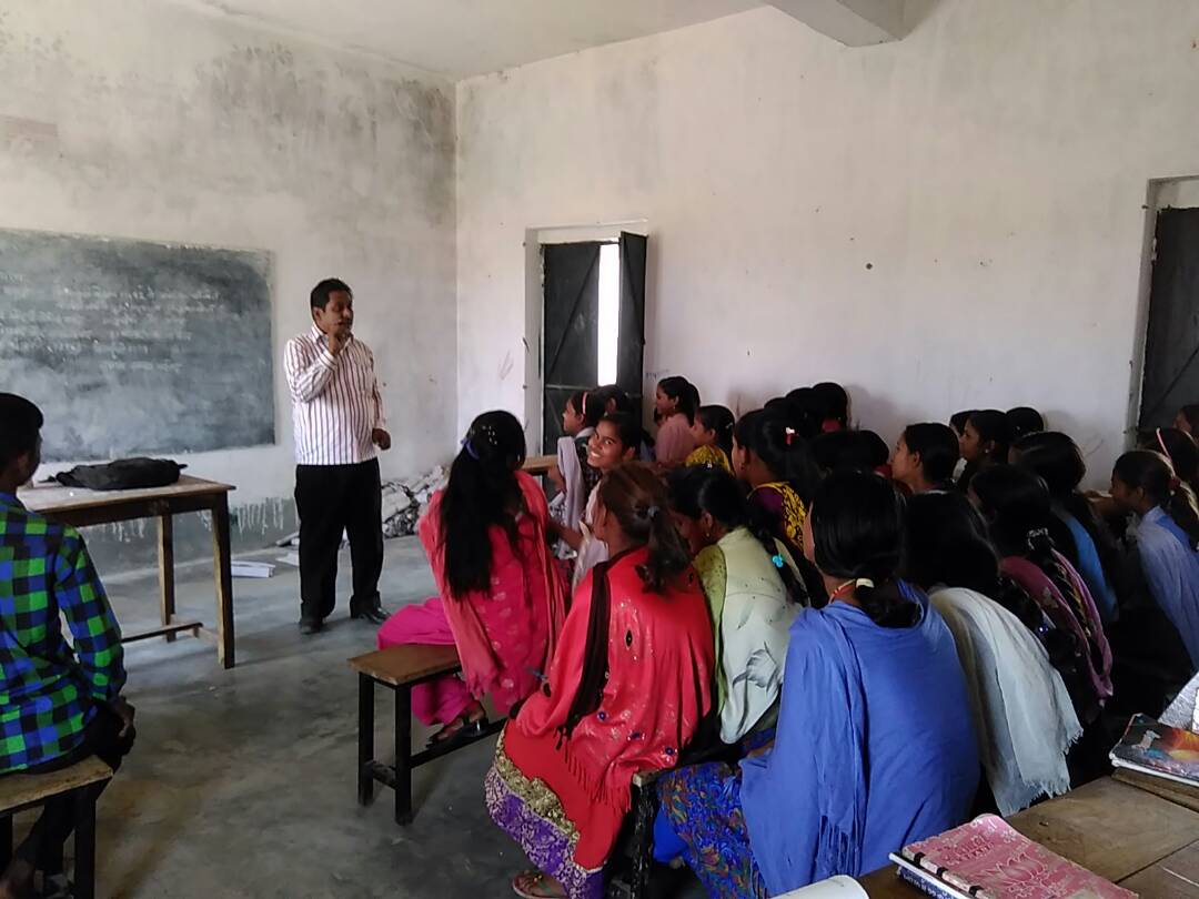 स्वास्थ्य के प्रति जागरुक नहीं हैं शिक्षक व छात्र