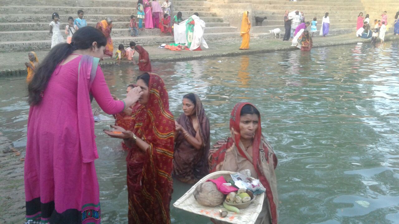 छठी मईया के गुंजते रहे गीत