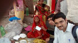 रामरती देवी को पत्रकारों ने किया मदद
