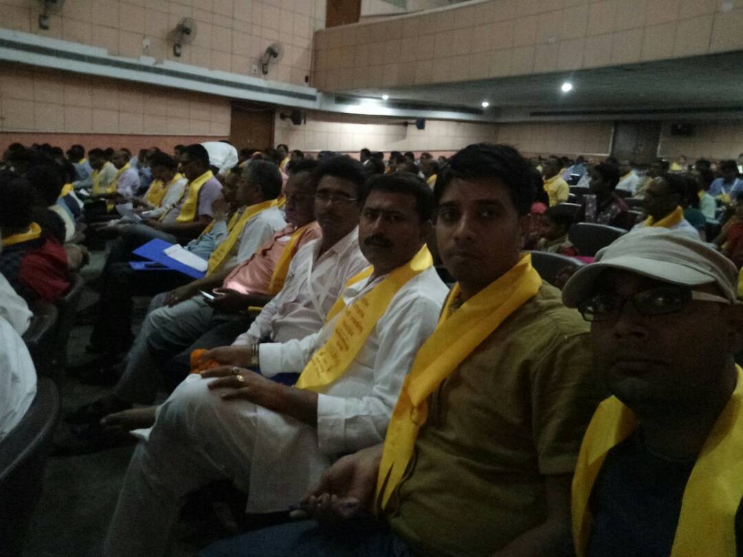 समाज की सेवा करने के लिए सभी का सहयोग जरुरी है।