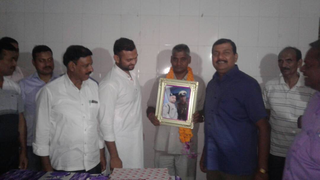 कर्मठता से लोगों के लिए प्रेरणास्रोत बनें बी० एस० मोची