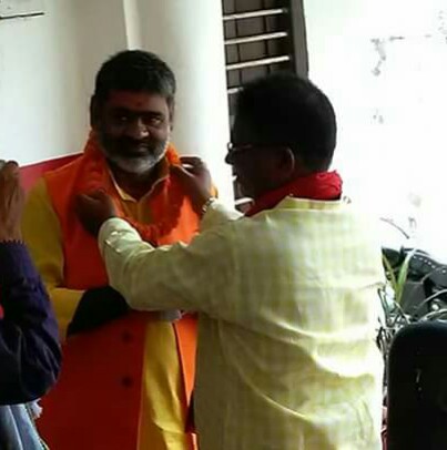 भाजपा के वरिष्ट नेता अश्विनी तिवारी को दी गई बधाई