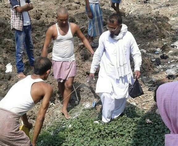 जल निकासी की समस्या से निपटने के लिए नाले का निर्माण 