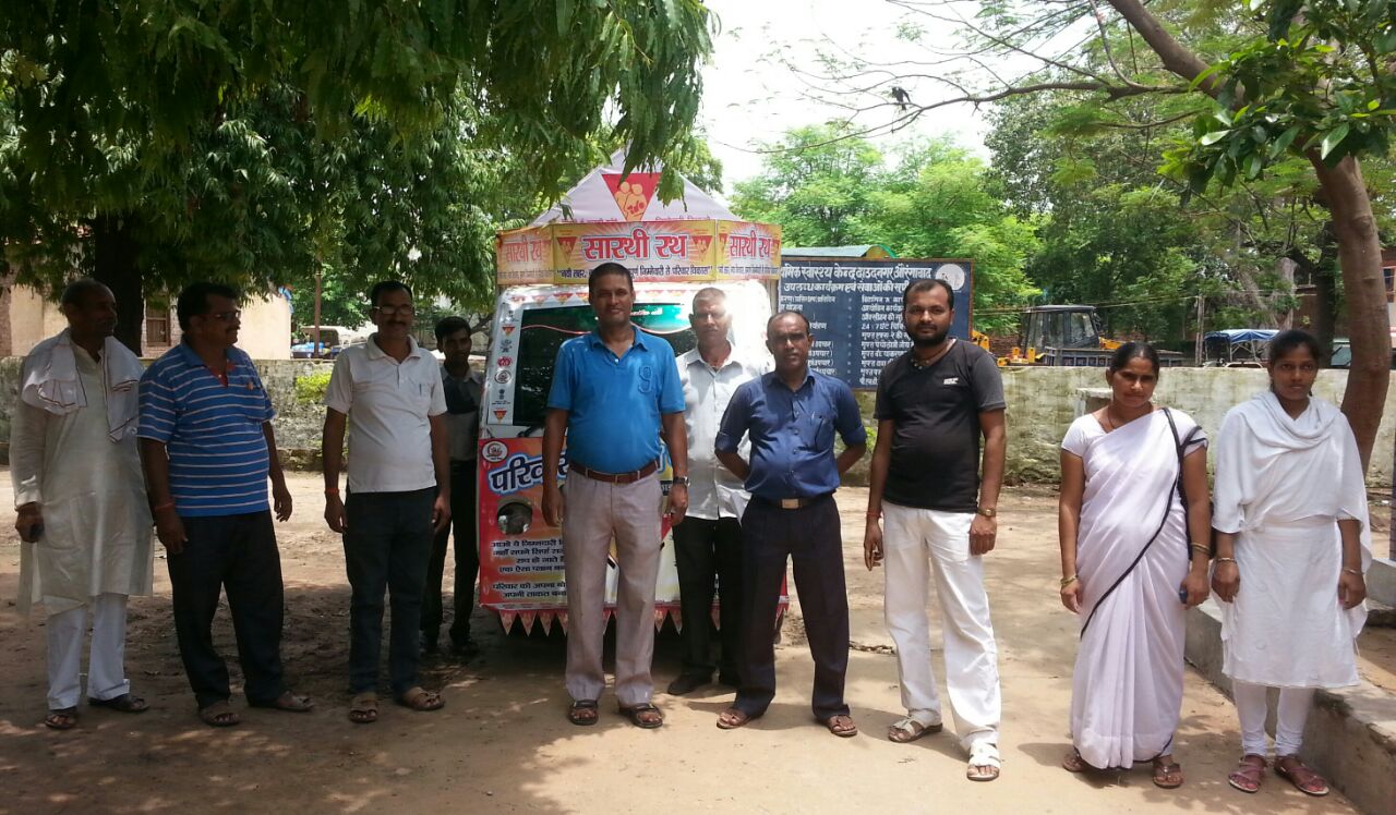 जागरूकता पैदा के लिए सारथी रथ हुआ रवाना