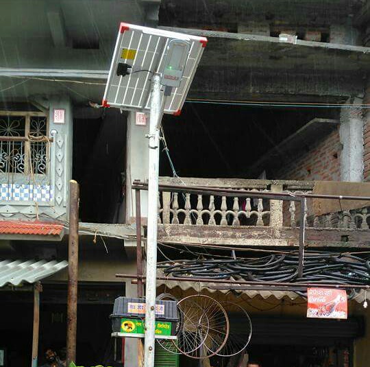 बीस चिंहित स्थानों पर सोलर लाइट लगाये गये