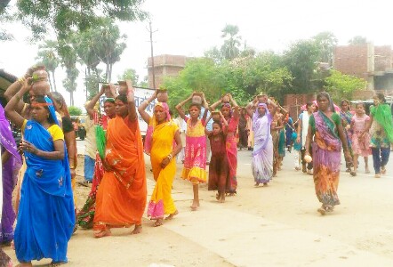 स्थापना दिवस पर जलभरी का हुआ आयोजन