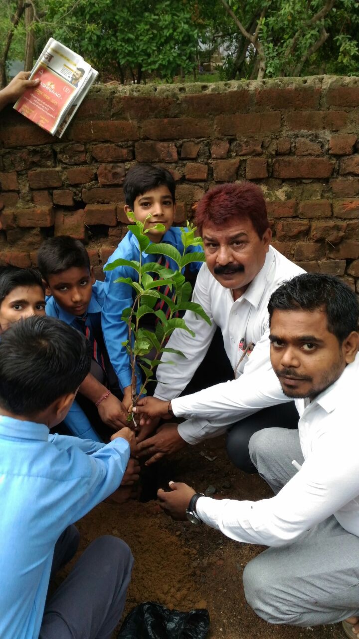 वृक्षारोपण से बढ़ेगा पृथ्वी का आयु 