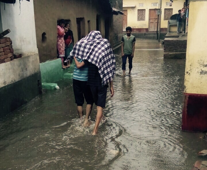ओ बारिश का मौसम, बूँदें बरसना और पानी का जमना…