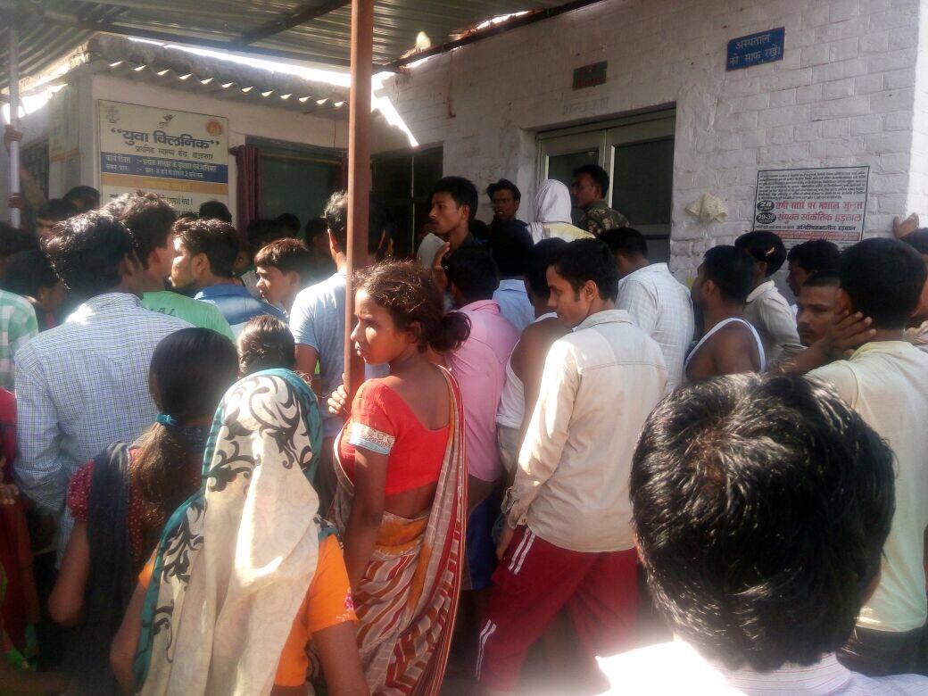 बिजली तार के गिरने से युवक गम्भीर रूप से घायल