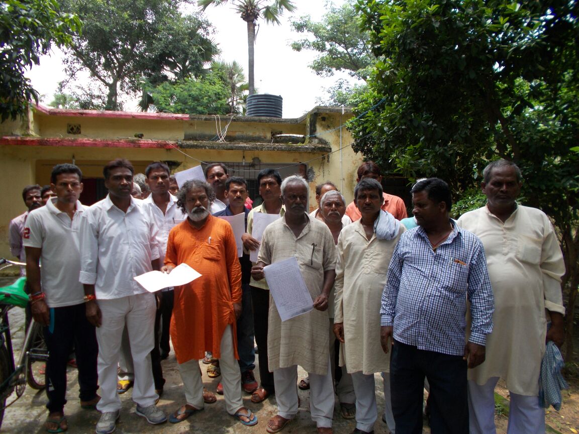 बन्द करहा को खुलवाने का गुहार