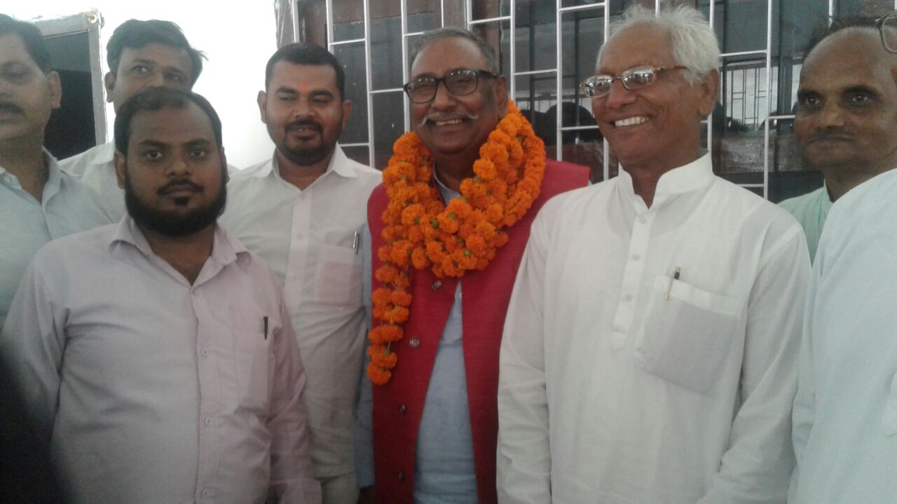 सरकार  की योजनाओं को पहुंचाएं जन जन तक-चन्द्रेश्वर चन्द्रवंशी