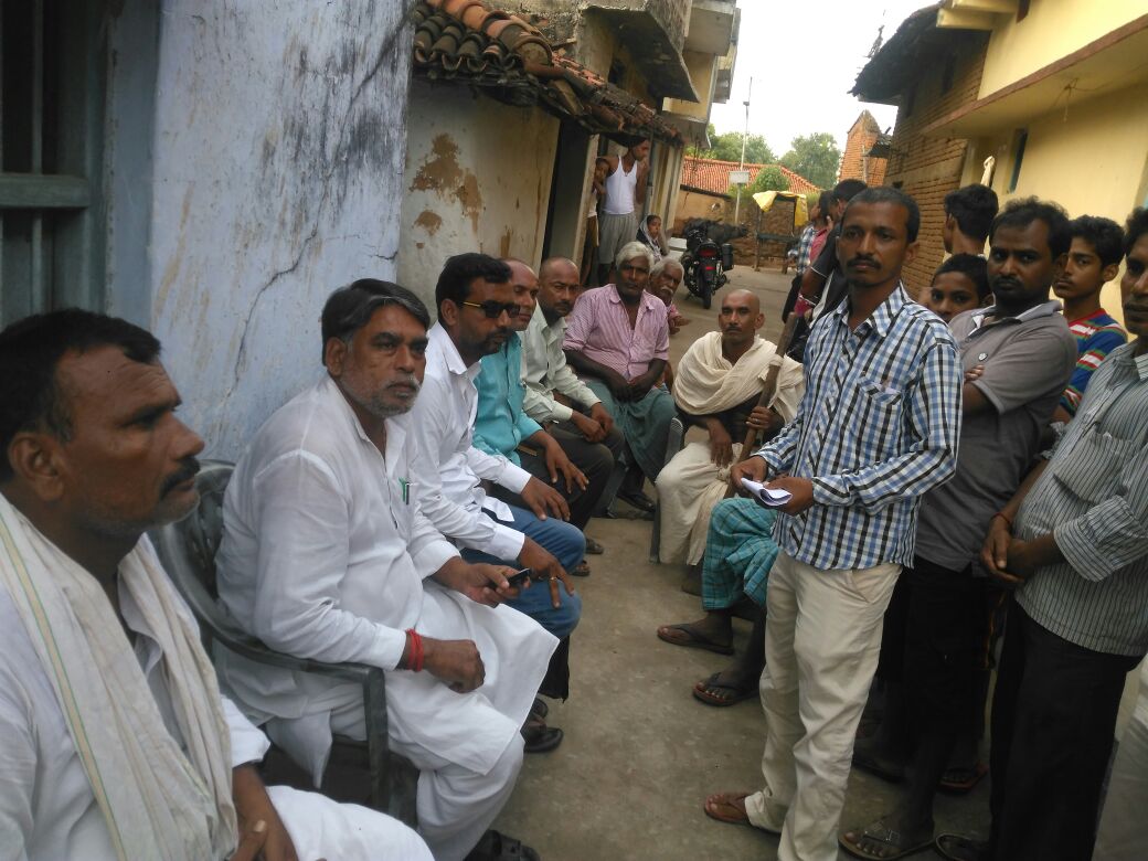 पीड़ित परिवारों से मिलें विधायक, परिजनों को ढांढ़स बंधाया