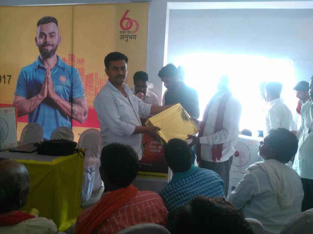 राजमिस्त्रीयों को किया गया सम्मानित