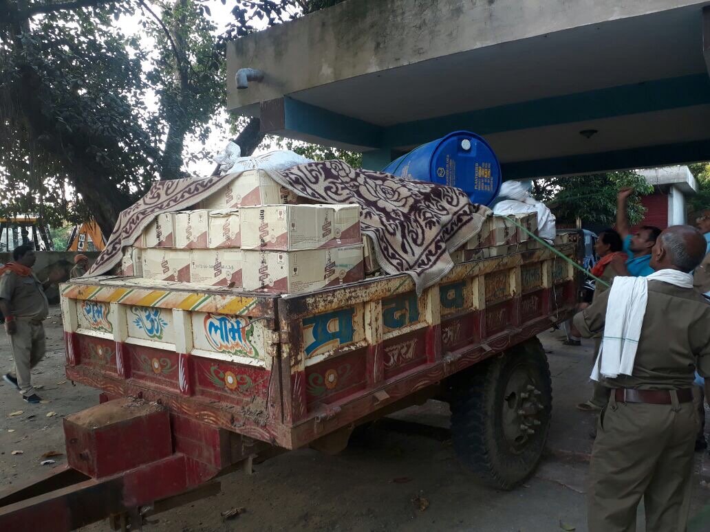 अंबाला निर्मित अंग्रेज़ी शराब दाउदनगर के समिप एक गाँव से बरामद