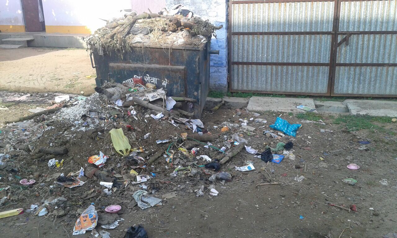 सफ़ाई को लेकर लोगों की अपेक्षाओं पर खरे नहीं उतर रहे एनजीओ के लोग