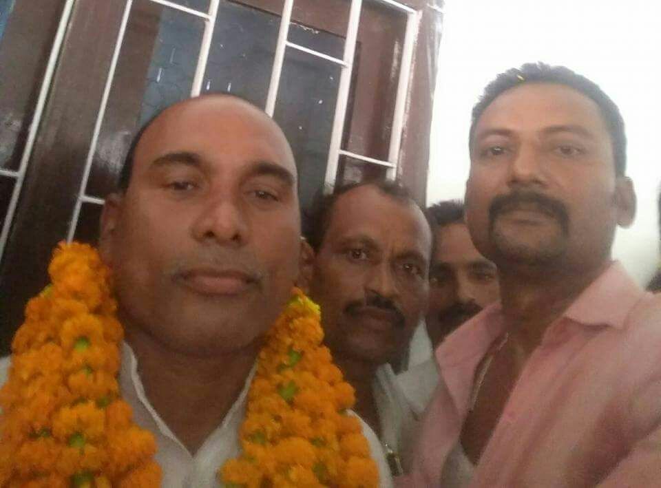 लगातर तीसरी बार चुने गये प्रखंड अध्यक्ष देवेंद्र कुमार सिंह