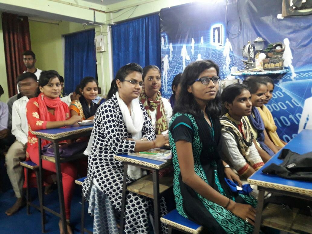 धूम धाम से मना बाल दिवस