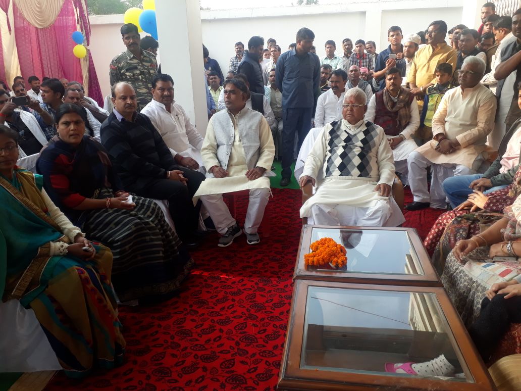 बिहार में बढ़ गई है अफसरशाही :लालू यादव।