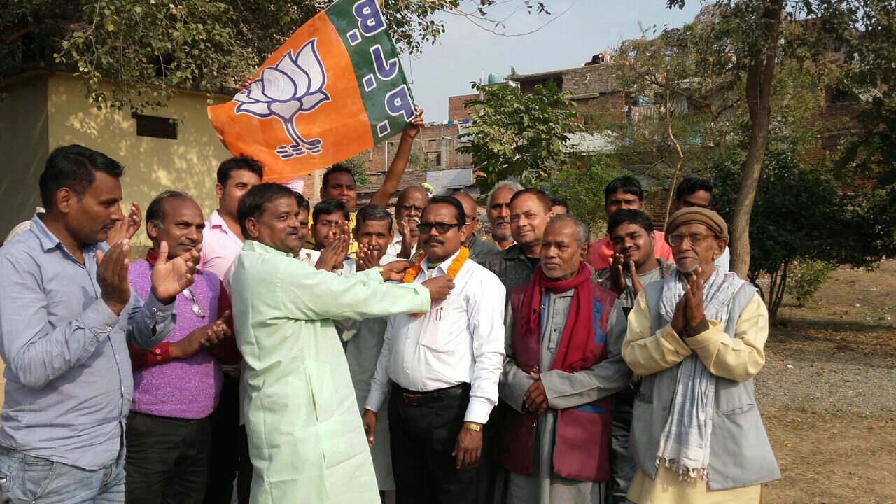 भाजपा की बैठक में हरिद्वार चौधरी को नगर मंत्री बना कर शामिल किया गया