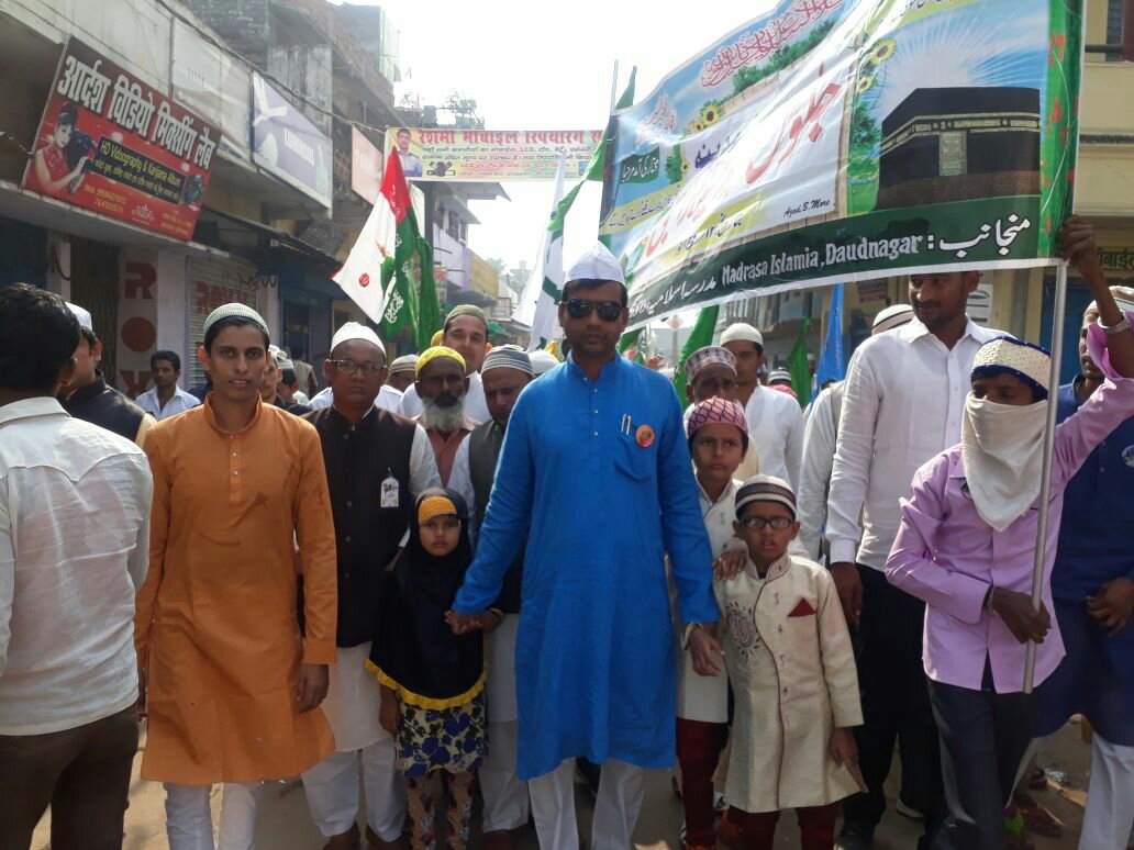 जश्ने ईद मिलादुन्नबी खुशनुमा माहौल में निकला जुलूसे मोहम्मदी