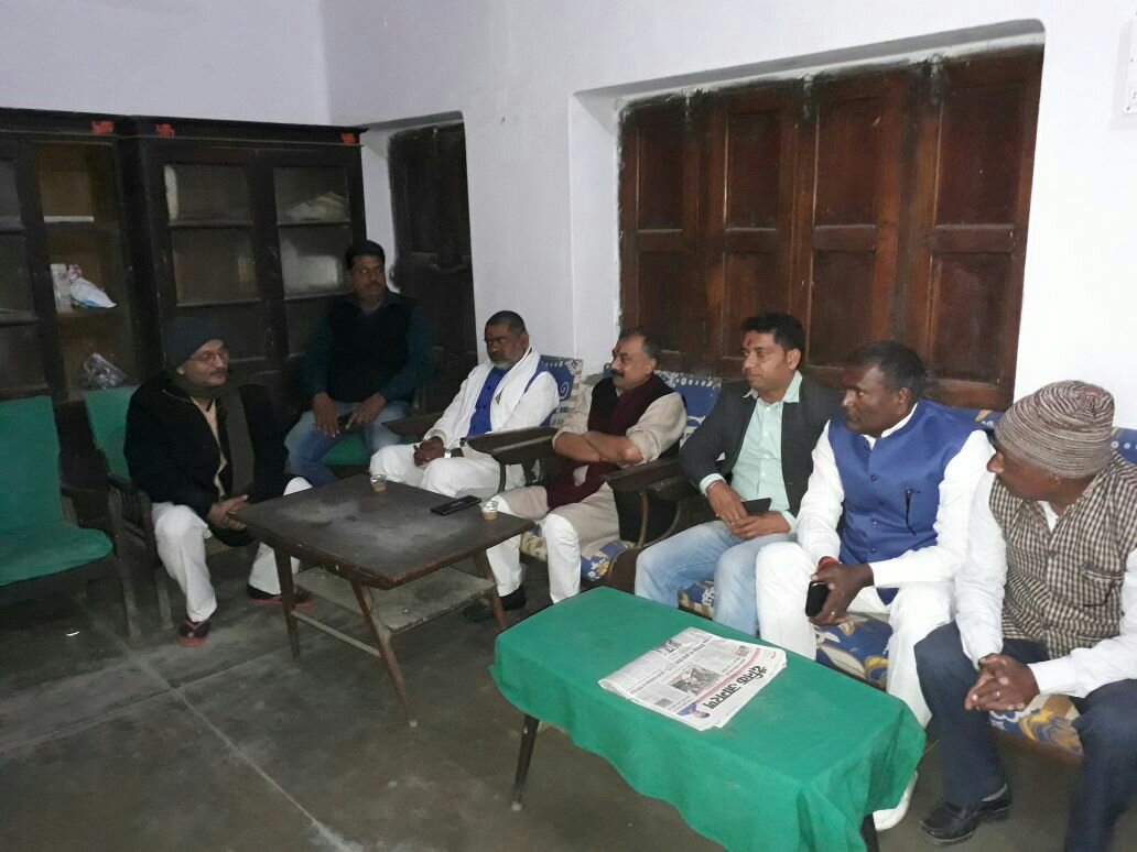 डॉ राम परिखा यादव एक चिकित्सक ही नही समाज के बेहतर मार्ग दर्शक भी थे-सुशील कुमार सिंह