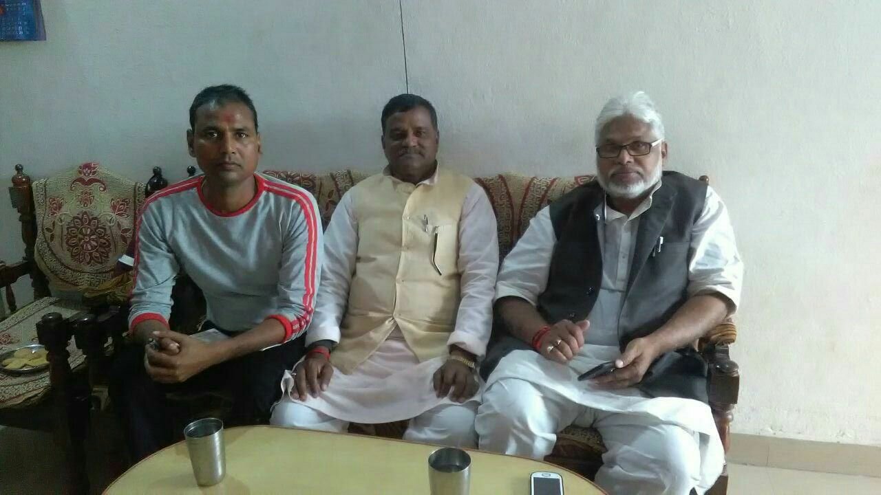 केंद्र सरकार की योजनाओं को आम जन तक पहुंचाने का माध्यम बने-क्षितिज मोहन सिंह