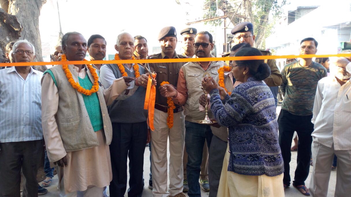 आदर्श परीक्षा केंद्र का उद्घाटन परीक्षा के पहले दिन किया गया