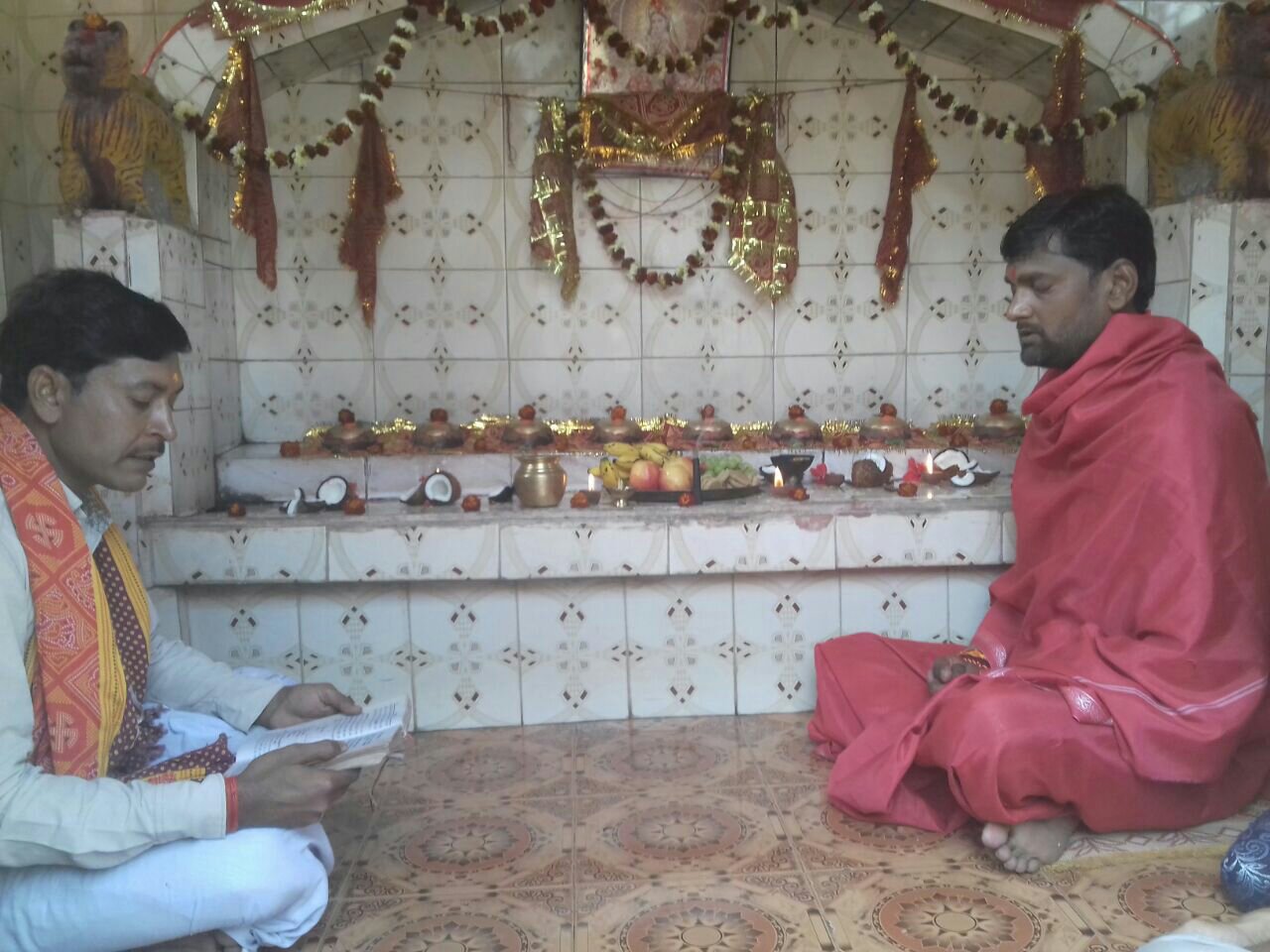 पूजा अर्चना के साथ मना वार्षिकोत्सव।