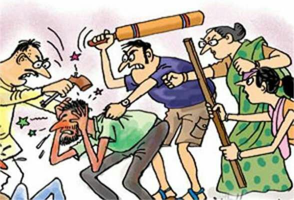 ग्रामीणों ने की युवक की पिटाई