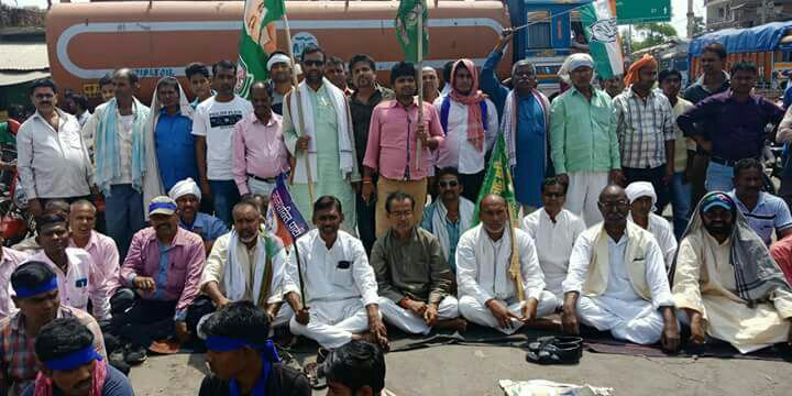 एससी/एसटी एक्ट में हुए संशोधन को लेकर दलित संगठनों ने किया शांतिपूर्ण बंदी