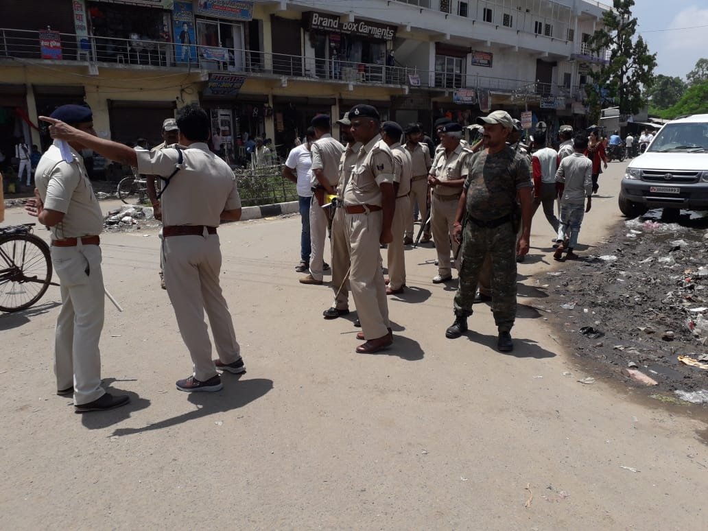 चलाया गया अतिक्रमण हटाओ अभियान  ।