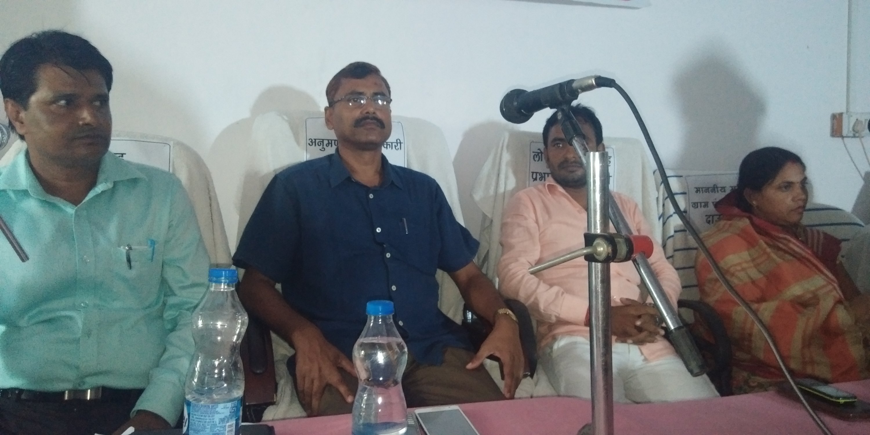 खुले में शौच करने से होती है विभिन्न प्रकार की बीमारियां ।