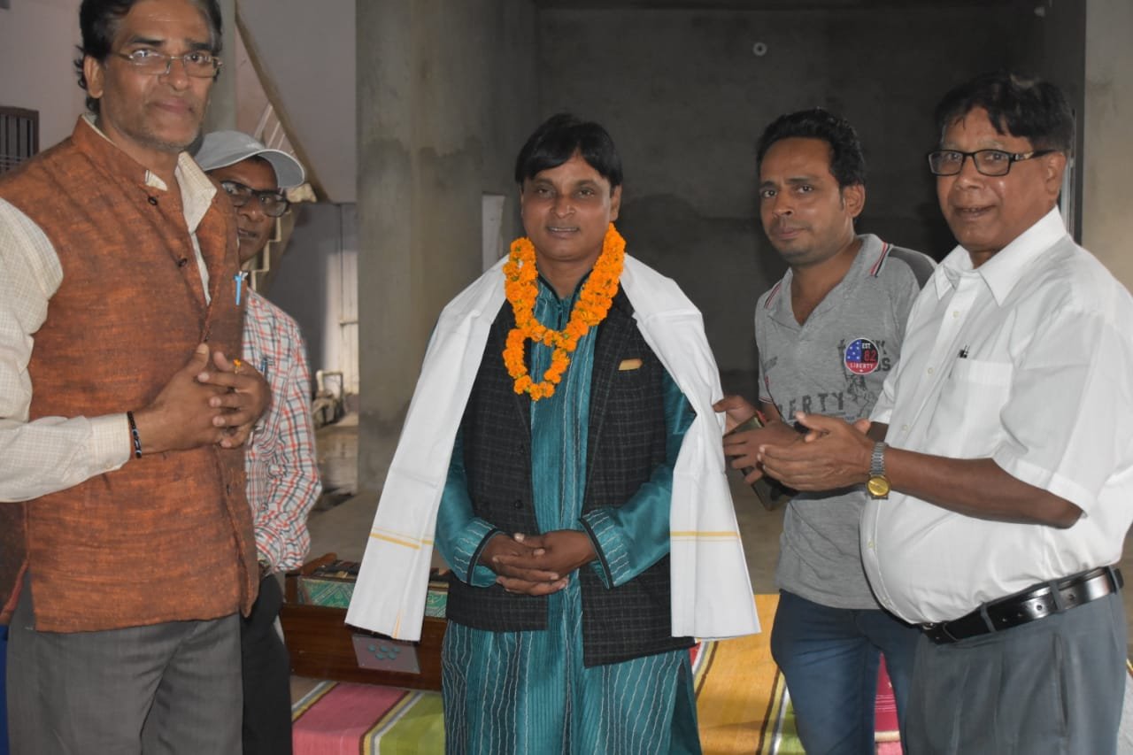 दाउदनगर पहुँचे कुंडली भाग्य के लेखक प्रभात बान्धुल्या