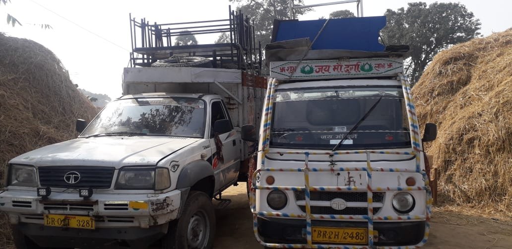 गहराता जा रहा नारायण इंटर स्कूल में विवाद ,दो दिनों से वाहन पर पड़ा है उपस्कर