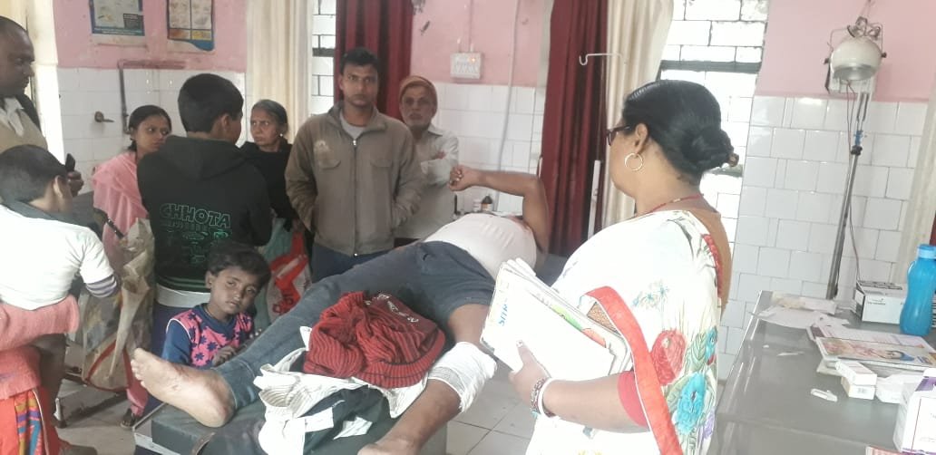 मारपीट में तीन हुए घायल