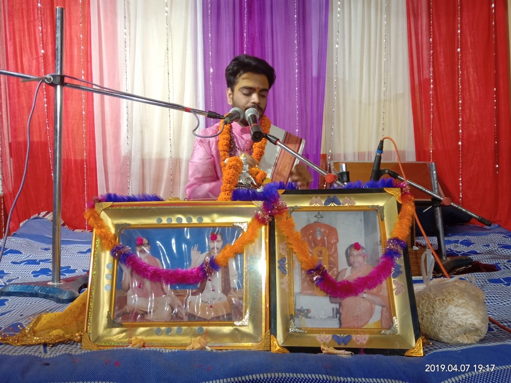 ग्रंथों का स्वाध्याय सत्कर्म करने में प्रेरणादायक