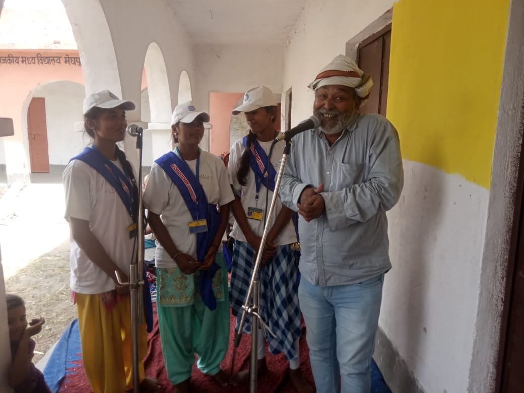 गीत संगीत के माध्यम से मतदान के लिए किया गया प्रेरित