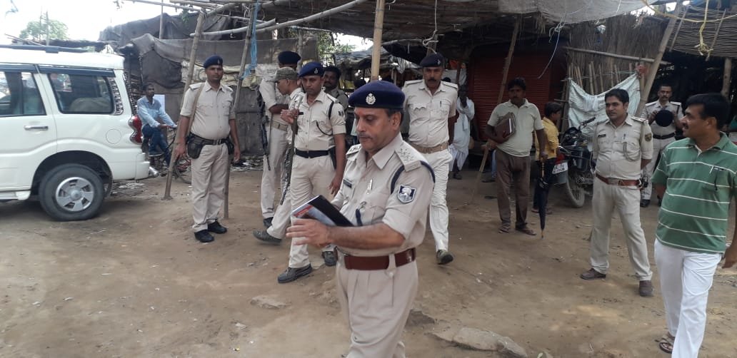 अपराधियों ने दिनदहाड़े किराना व्यवसाई के पुत्र को मारी गोली लाखों रुपए की हुई लूट