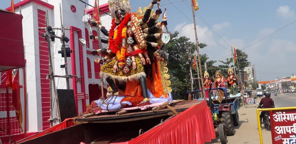 मां के जयकारे से गुंजयमान रहा वातावरण